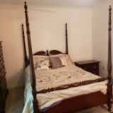 Thomasville Full Size 4 Poster Dark Wood Bed