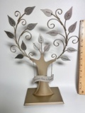“Forever Close in Heart” Hallmark Inspirational Word Metal Tree