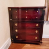 Vintage Chest of Drawers, 5 Dovetail Drawers - Solid Wood