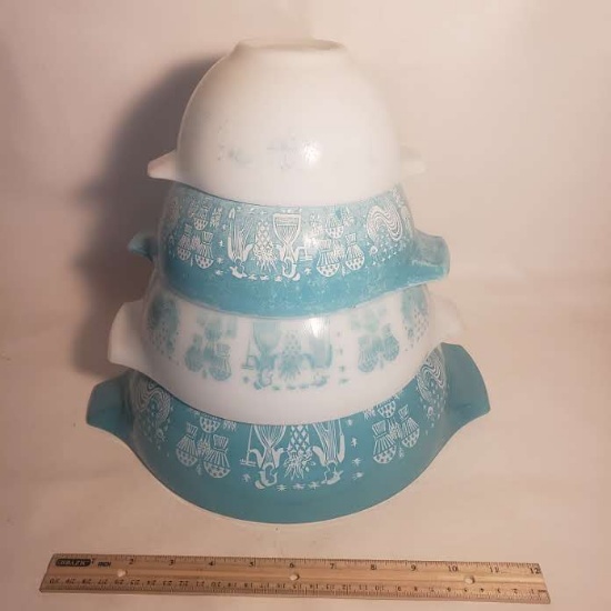 Complete Set Vintage Pyrex Amish Butterprint Mixing Bowls