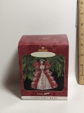 1997 Hallmark Keepsake Holiday Barbie Christmas Ornament