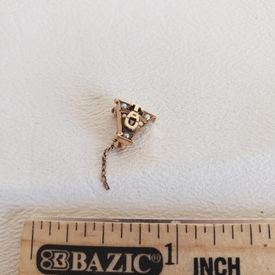 Vintage 10K Gold and Pearl Fraternity Pin