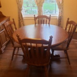 Vintage Tell City Furniture Dining Table with 2 Leaves and 4 Chairs