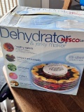 Nesco Dehydrator & Jerky Maker in Box Model FD-39