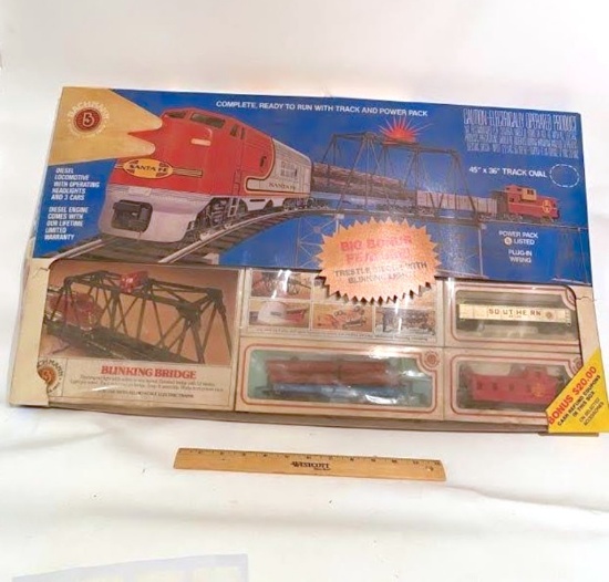 Vintage Bachmann Diesel Locomotive with 3 Cars in Box