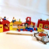 Vintage Farmers Lego Toy Set