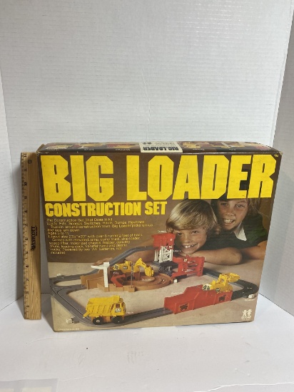1977 Tomy Corp Big Loader Construction Set