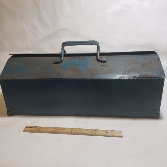 Vintage Giller Metal Tool Box