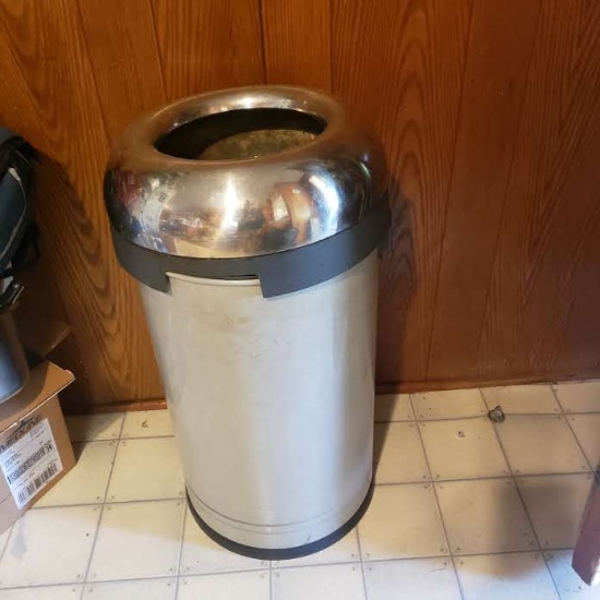 Metal Trash Can with Stainless Lid