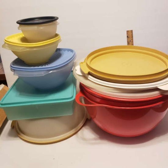 Lot of Assorted Vintage Tupperware