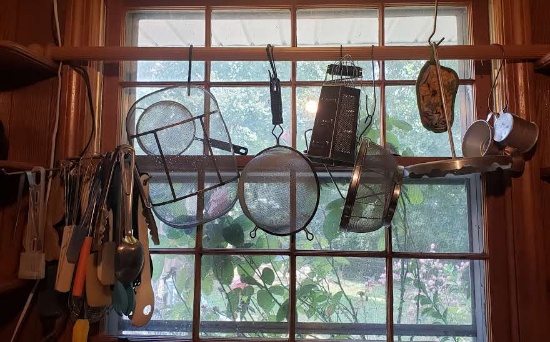 Lot of Kitchen Items in Window