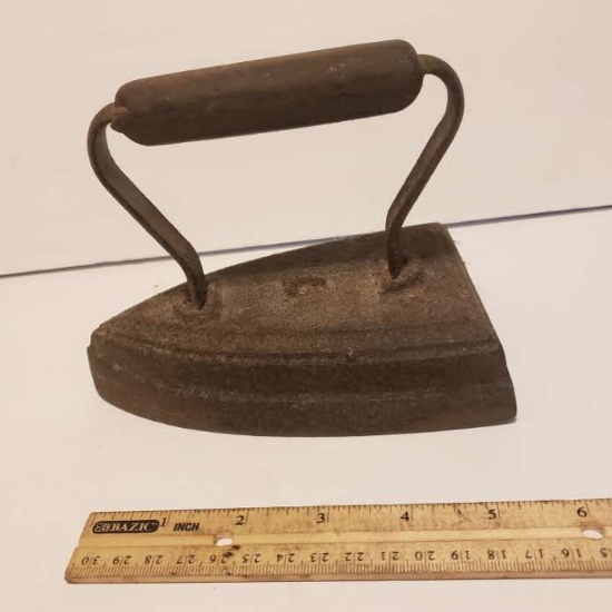 Antique No 7 Sad Iron