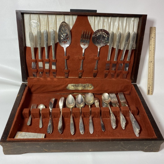Tudor Plate Oneida Silverware Set in Wooden Box