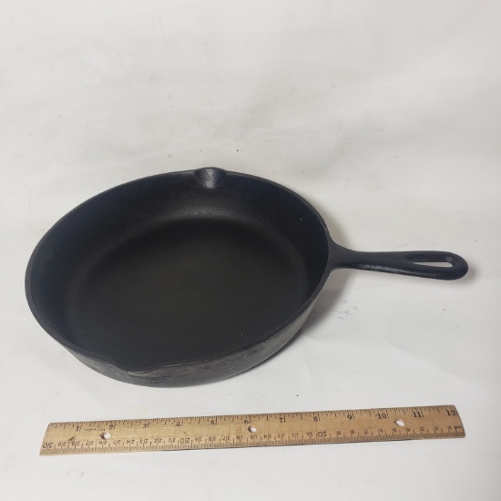 No 8 Cast Iron Skillet