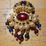 KJL Multicolor and Gold Tone Brooch