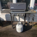 Kenmore Propane Grill with 1 Empty Tank