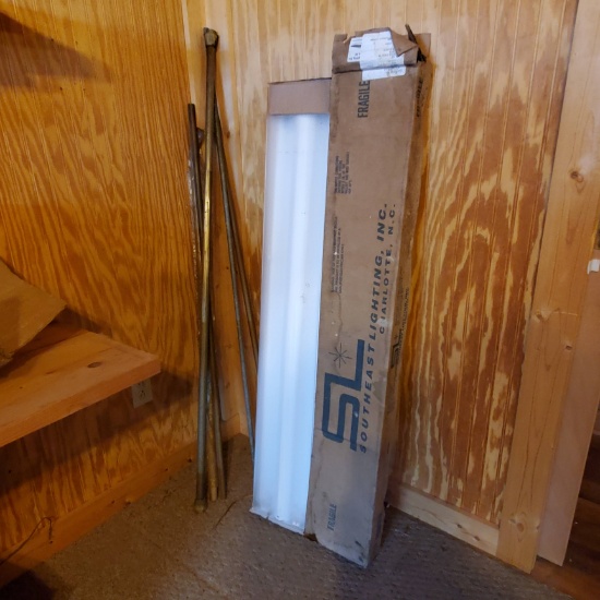 Southeast Lighting 4’ Fluorescent Shop Light - New in Box