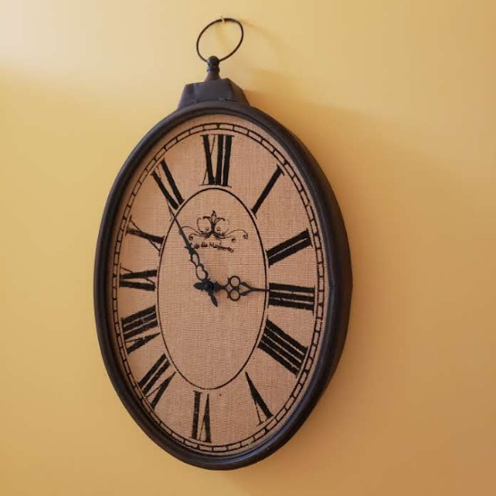 Decorative Battery Operated Clock