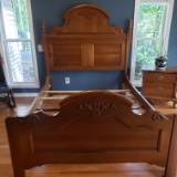 Beautiful Carlisle Collection Queen Size Bed Frame with Curved Footboard Headboard
