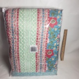 New - Elizabeth Oversized Quilt -Teal Multi, Full/Queen