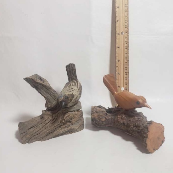 Lot of 2 Birds on Logs Figurine