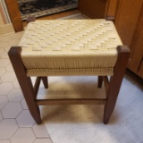 Vintage Woven Top Vanity Seat