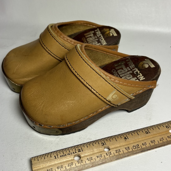 Adorable Vintage Leather Tretorn Tralett Original Children’s Clogs Made in Sweden 24