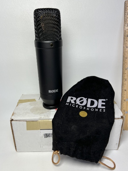 RODE NT1 Microphone with Drawstring Bag & Box
