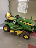 John Deere X300 Ride-on Mower - Works