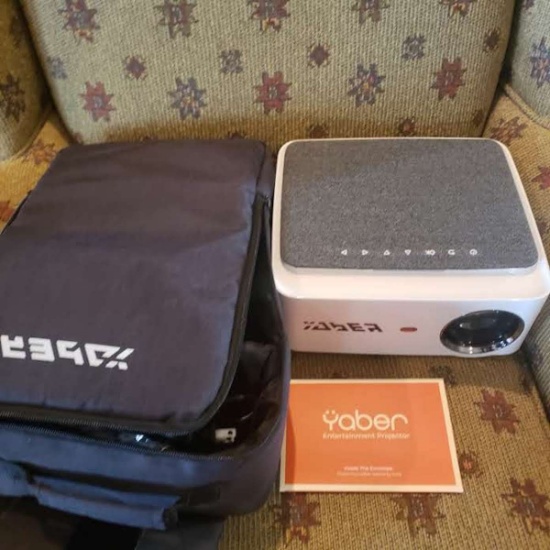 New Yaber V6 Portable Projector