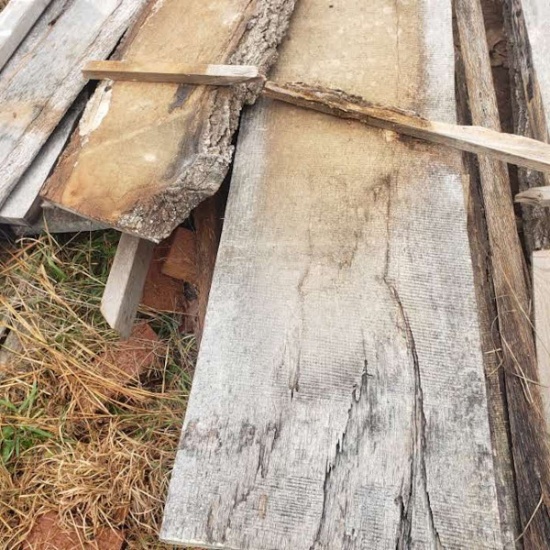 Lot of Red Oak Lumber Planks