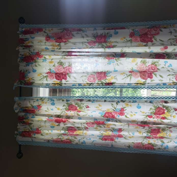 Pioneer Woman Sweet Rose Light Filtering Curtains Proxibid