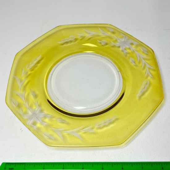 Etched Floral Yellow Plate