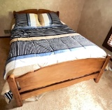 Vintage Beautiful Solid Wood Bed