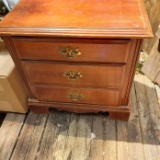 2 Drawer Nightstand