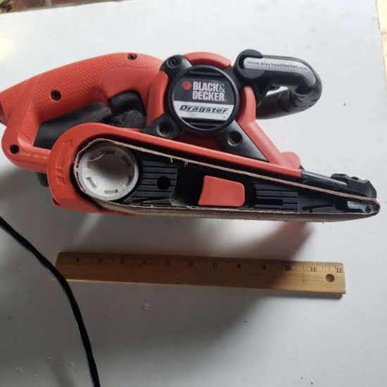 Black & Decker Dragster DS321 Belt Sander - Works