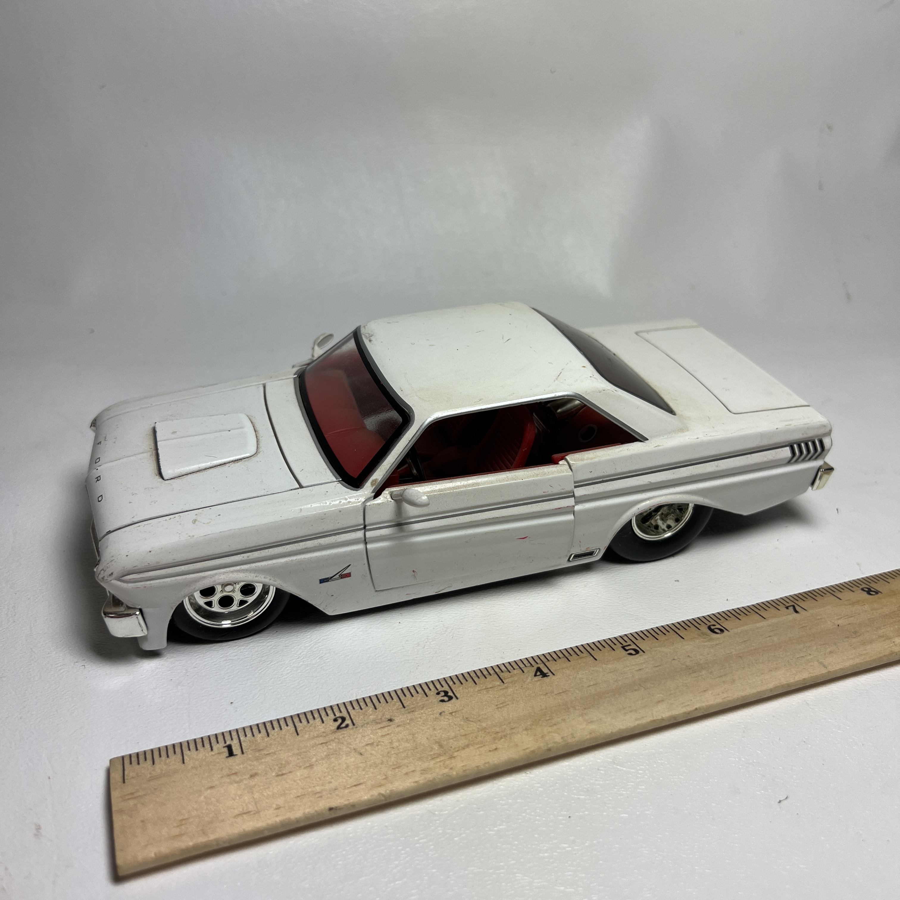 1964 FORD FALCON Jada toys 1/24 【公式通販】