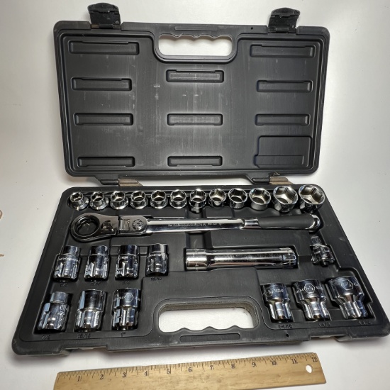 GearWrench 25 Piece 1/2" Drive Pass-Thru Ratchet Set with Locking Flex GearRatchet Handle
