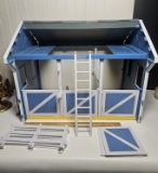 Breyer Country Horse Stable With Wash Stall