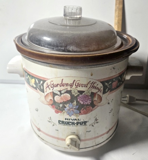 Vintage "A Garden of Good Things" Rival Crock Pot