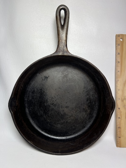 10” Cast Iron Frying Pan