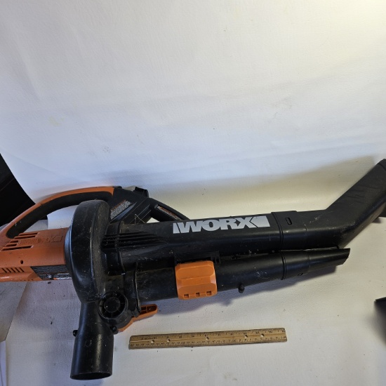 Worx WG509 Electric Leaf Blower /Vacuum with Mulching System and Debris Bag - Works