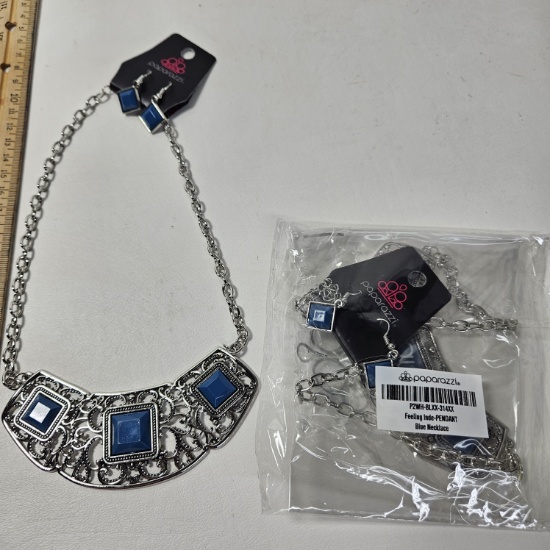 Lot of 2 Paparazzi Feeling Inde-Pendant Necklaces - New