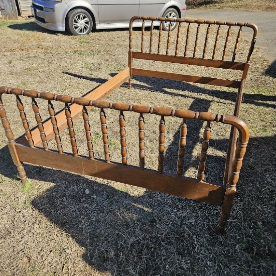 Jenny Lind Style Full Size Bed