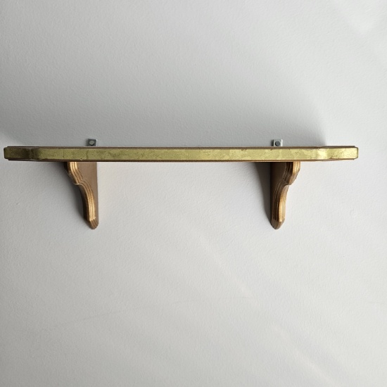 Wall Shelf with Plate Holder