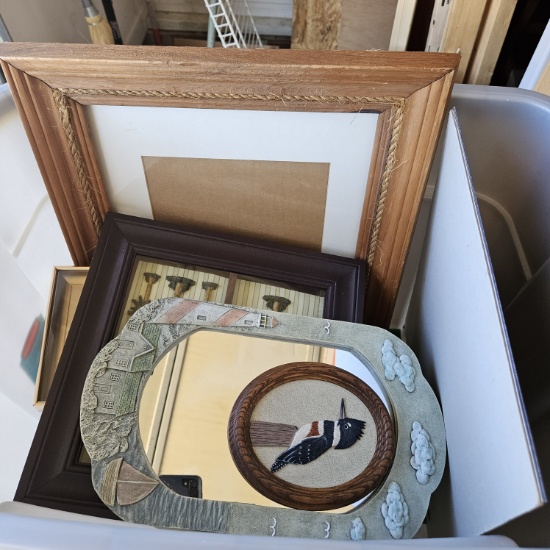 Box Lot of Assorted Picture Frames
