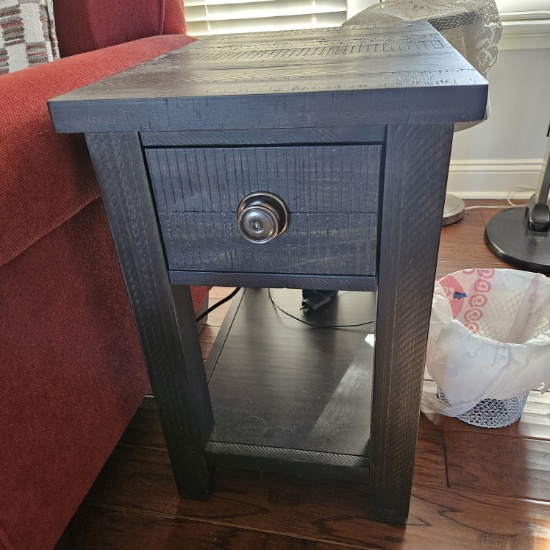 End Table with Built in Receptacle and Charging Port
