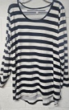 LulaRoe “Elizabeth” Tunic, 3XL, Black/ White Stripe