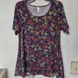 Minnie Mouse “Perfect T” LulaRoe Top, XL