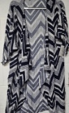 LulaRoe Navy and White “Shirley” Kimono, Large, NWT